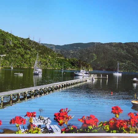 Waterfront Bed And Breakfast Піктон Екстер'єр фото