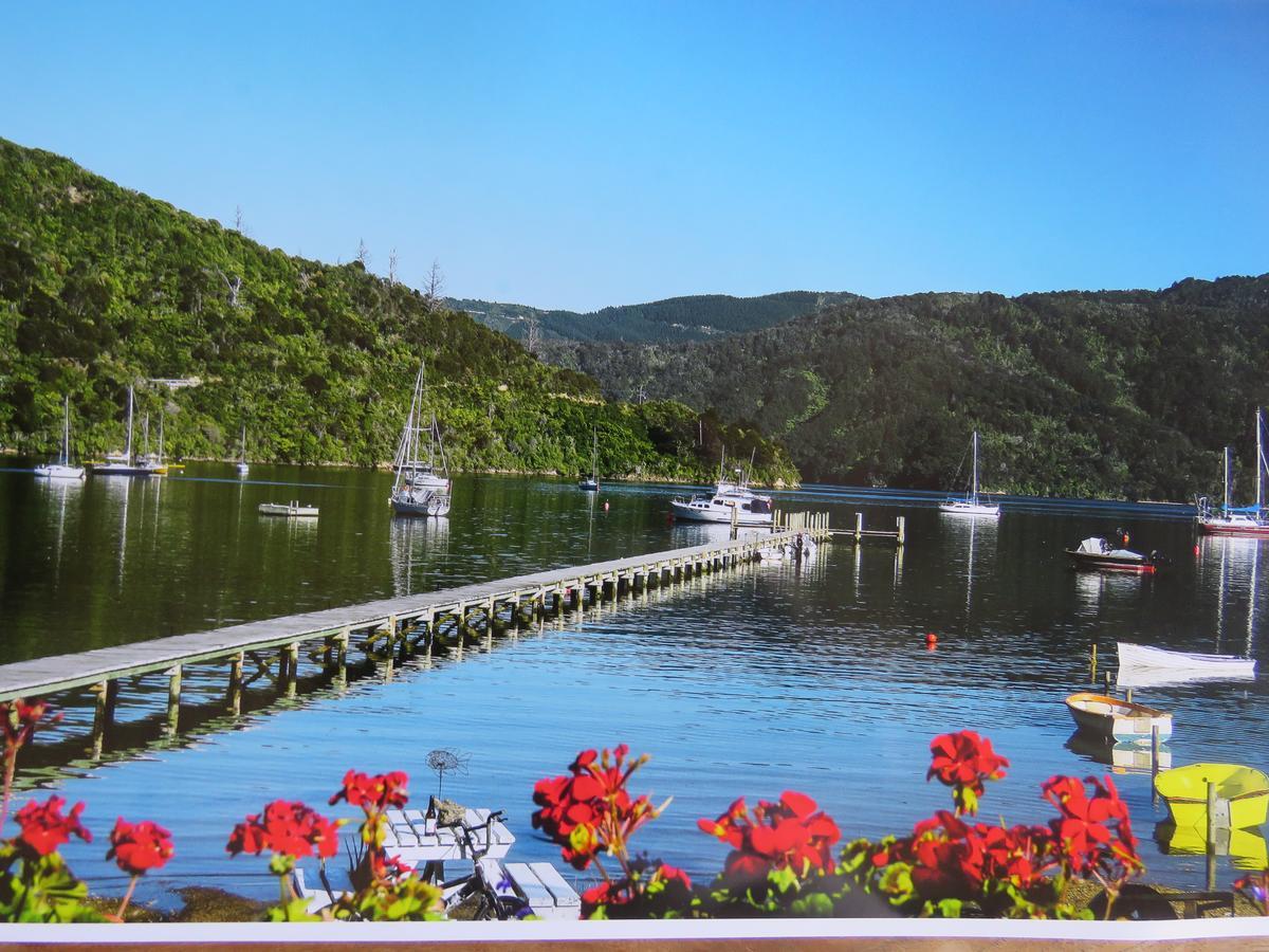 Waterfront Bed And Breakfast Піктон Екстер'єр фото