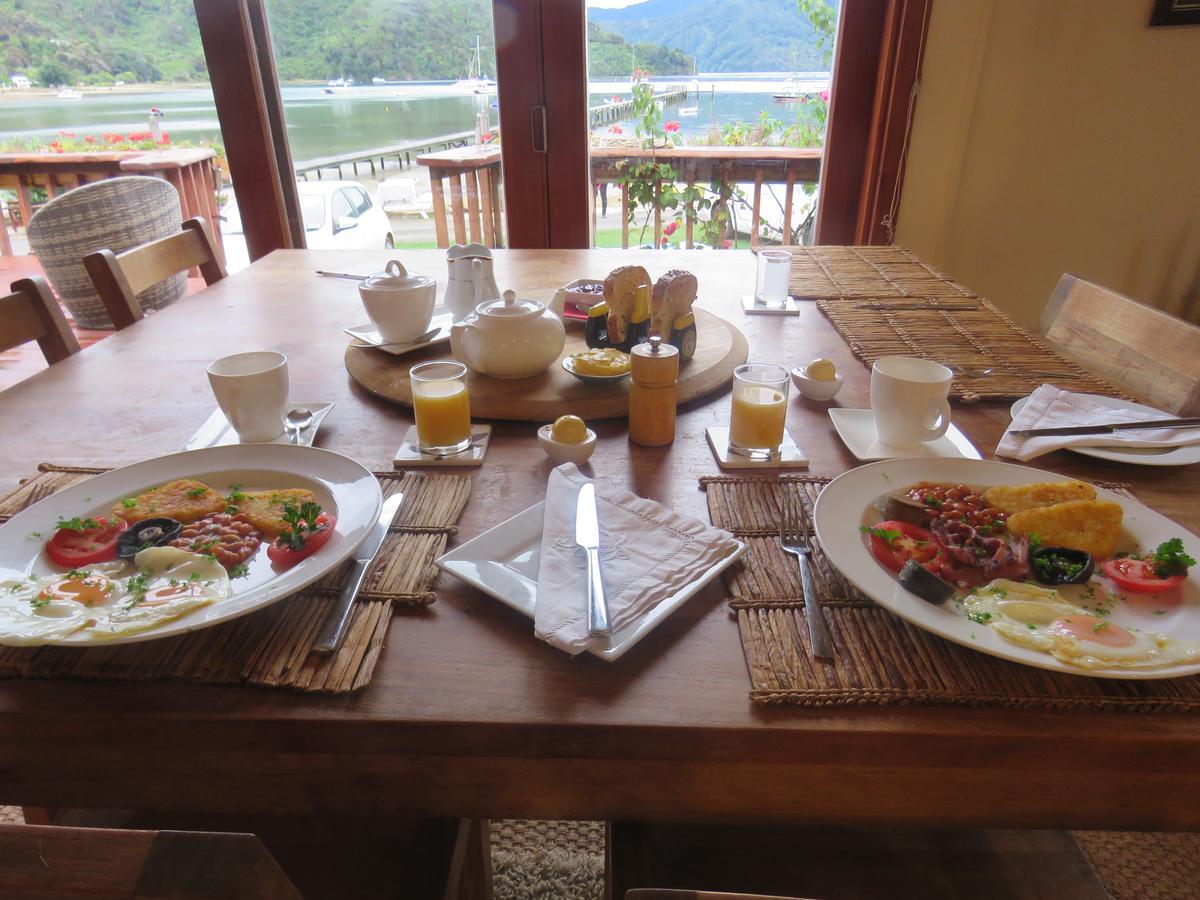 Waterfront Bed And Breakfast Піктон Екстер'єр фото